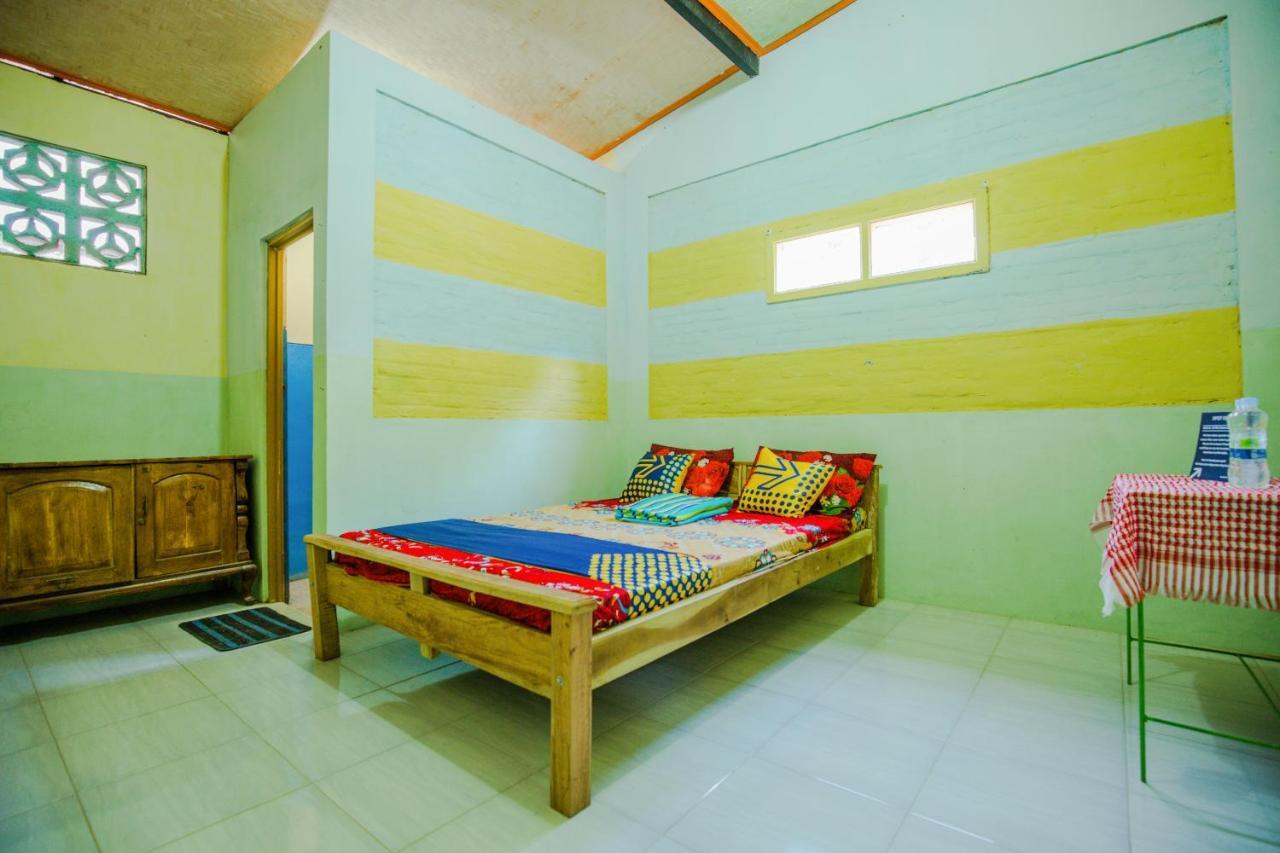 Gandrung Payungan Family Inn Banyuwangi  Exterior photo